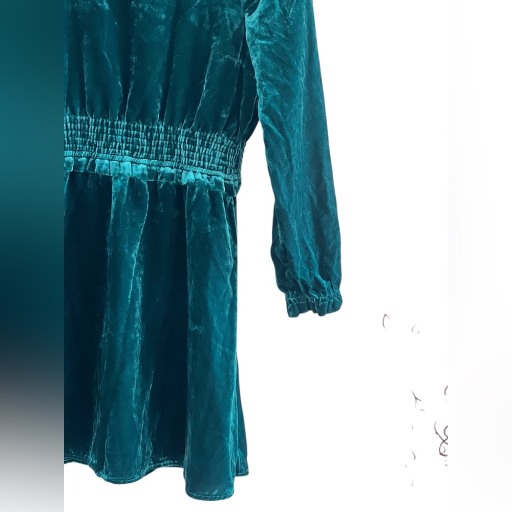 Crewcuts Girls' smocked velvet dress - Picture 7 of 9
